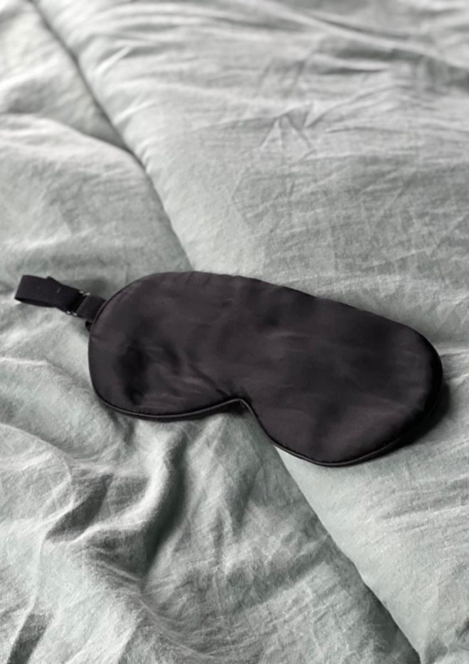 Wunderblume - Schlafmaske schwarz verstellbar 1